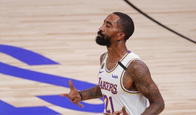 1664028953259029201.jpg JR.jpg